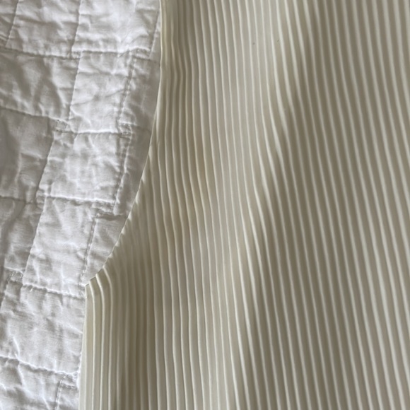 Aritzia Tank - Picture 9 of 9